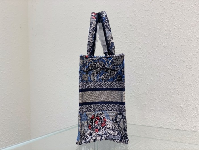 Handbag   Dior  8002  size  26.5x 21x 14 cm