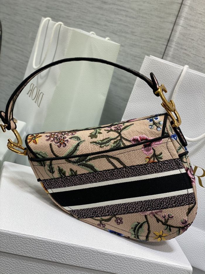 Handbag   Dior  size  25 cm