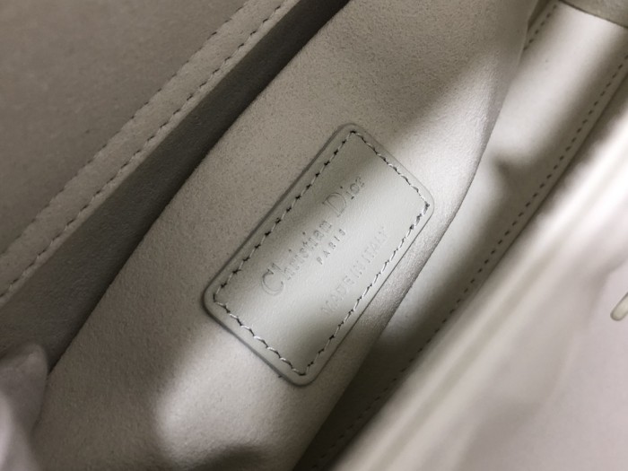  Handbag   Dior  M0540  size  26 x 13.5 x 5  cm