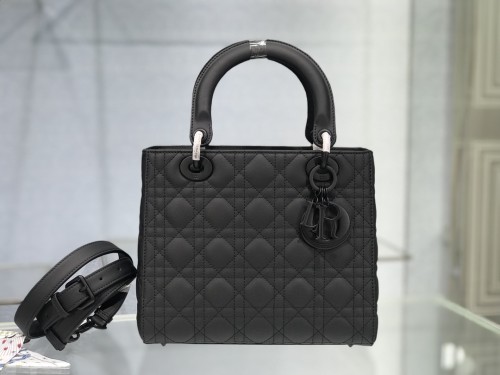 Handbag   Dior  6605  size  24 cm