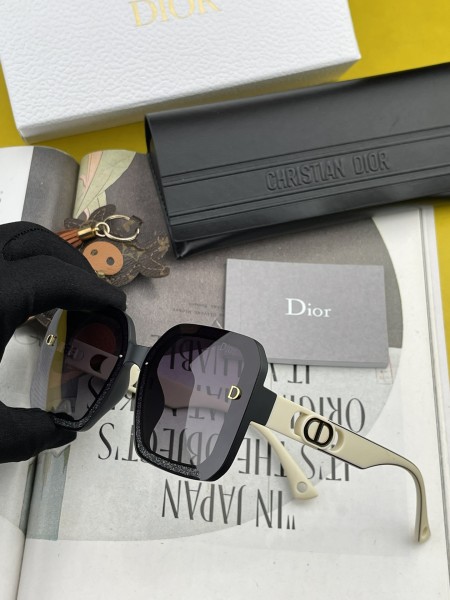 sunglasses Dior D4292