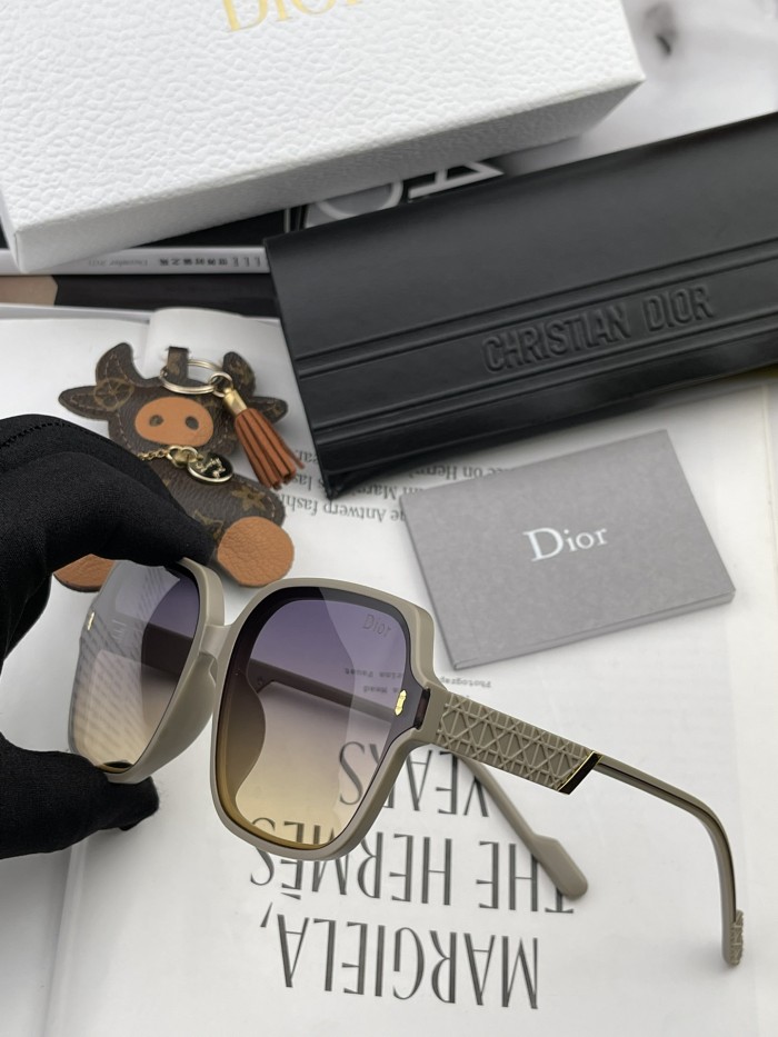 sunglasses Dior CD3220
