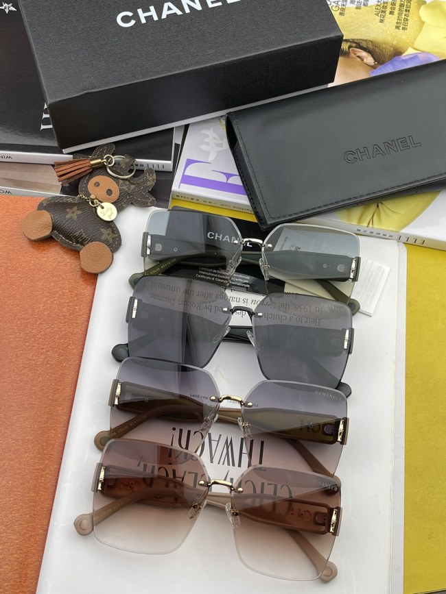 Sunglasses Chanel CH0622