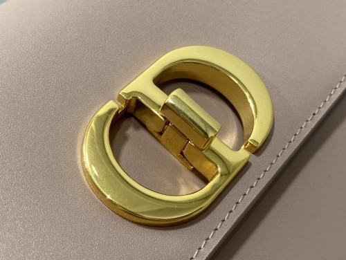 Handbag   Dior  size  22.5*6.5*12.5 cm