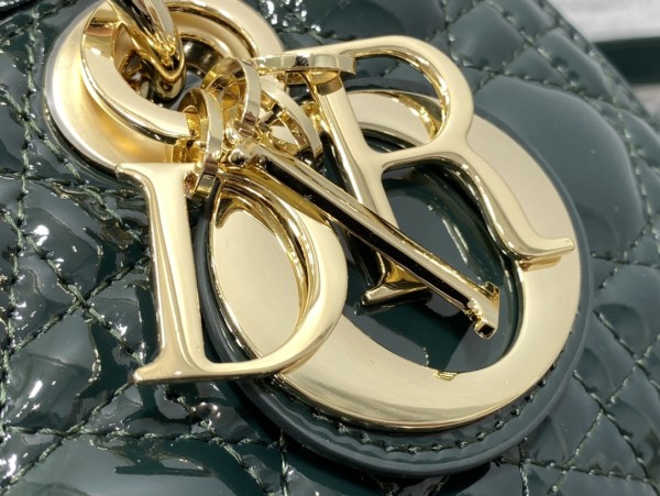Handbag   Dior   size  22*6*12 cm