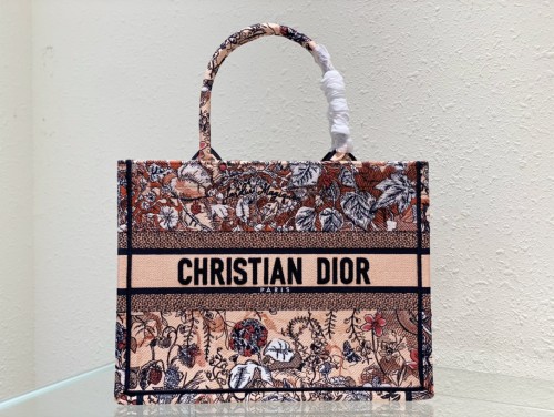 Handbag   Dior  8001  size  36 x 27.5 x 16.5  cm