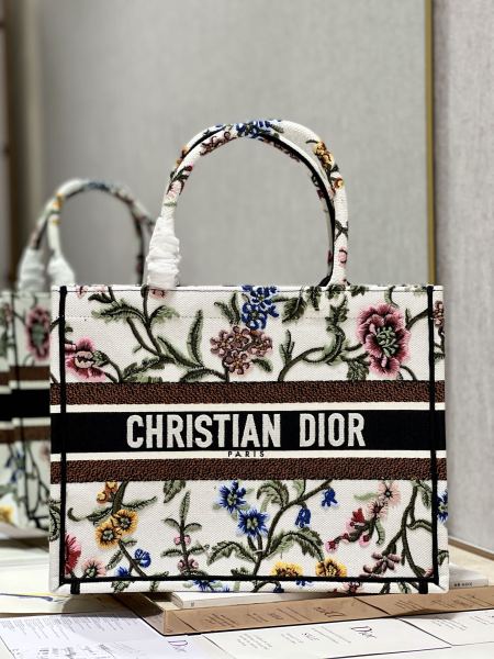 Handbag   Dior 1286  size  36×28  cm