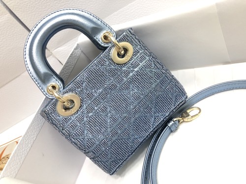  Handbag   Dior   S0856  size  12 x 10.2 x 5  cm
