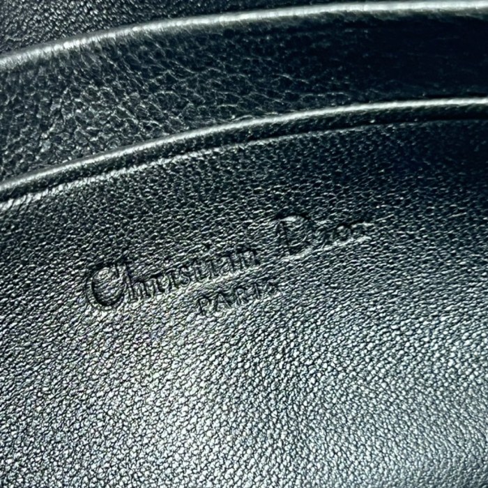  Handbag   Dior  0977  size 18.5 x 10 x 4  cm