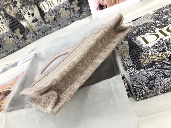  Handbag   Dior   S5475  size  22.5*24*8  cm