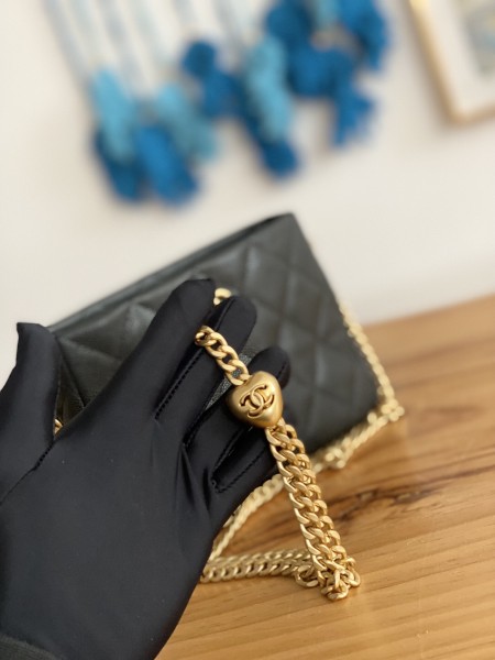 Handbag   Dior   size  16*20*8  cm