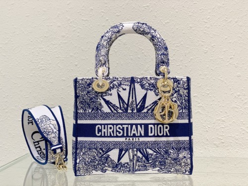 Handbag   Dior   6605  size  24 cm