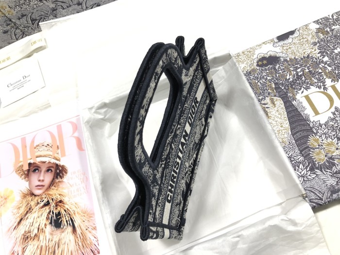  Handbag   Dior  S5475  size   22.5*24*8  cm