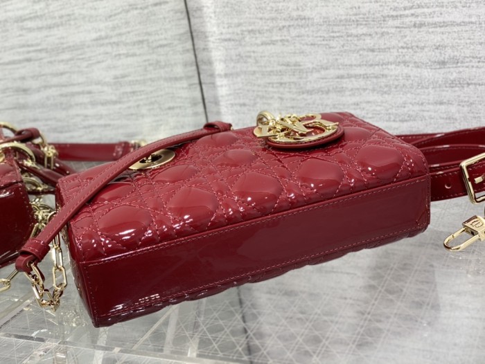 Handbag   Dior   size  22*6*12 cm