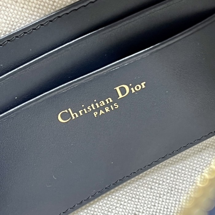 Handbag   Dior  9077  size  21×12.5×8 cm