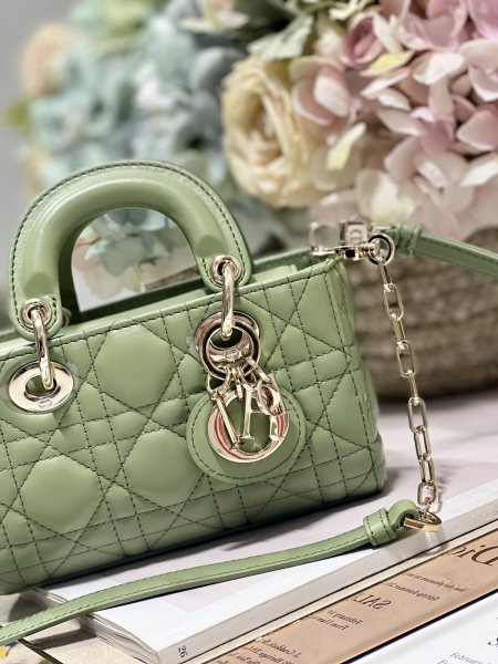 Handbag   Dior  9031  size  16*5.5*10 cm