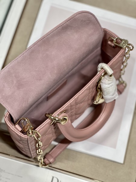 Handbag   Dior   9031  size  22.5×6×11.5 cm