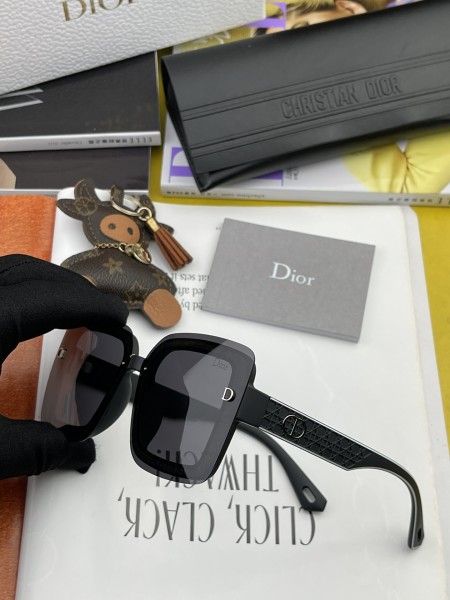 sunglasses Dior CD7029