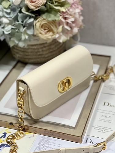 Handbag   Dior  9260  size  22.5×12.5×6.5 cm