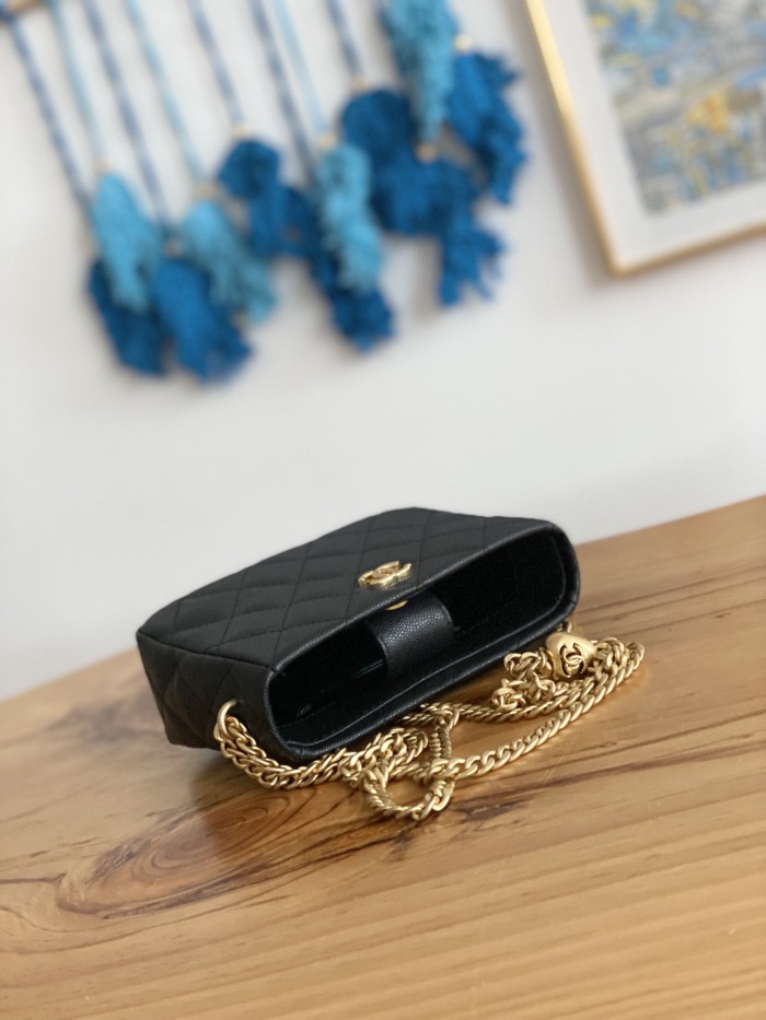 Handbag   Dior   size  16*20*8  cm