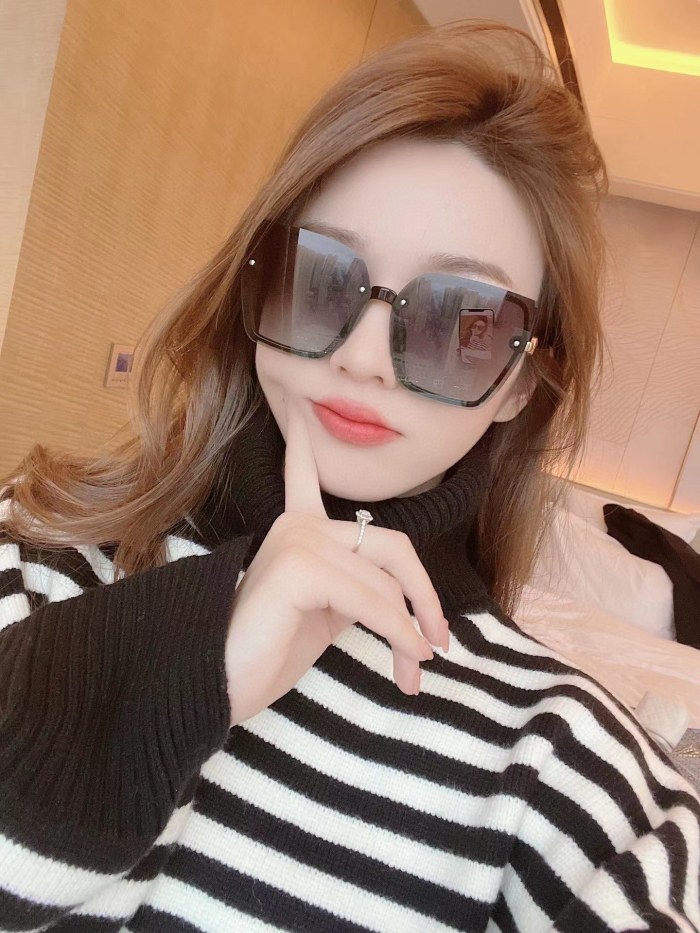 Sunglasses Gucci G2200