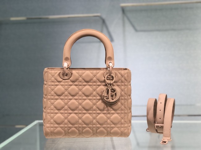 Handbag   Dior  6605  size  24 cm