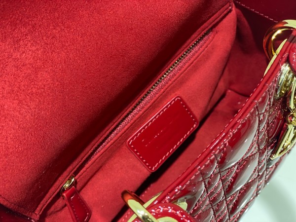 Handbag   Dior  6604  size  20.5*8.5*17 cm