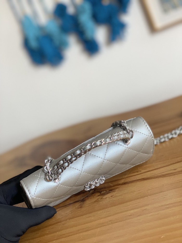 Handbag   Dior  AP81249  size 10*18*4.5 cm