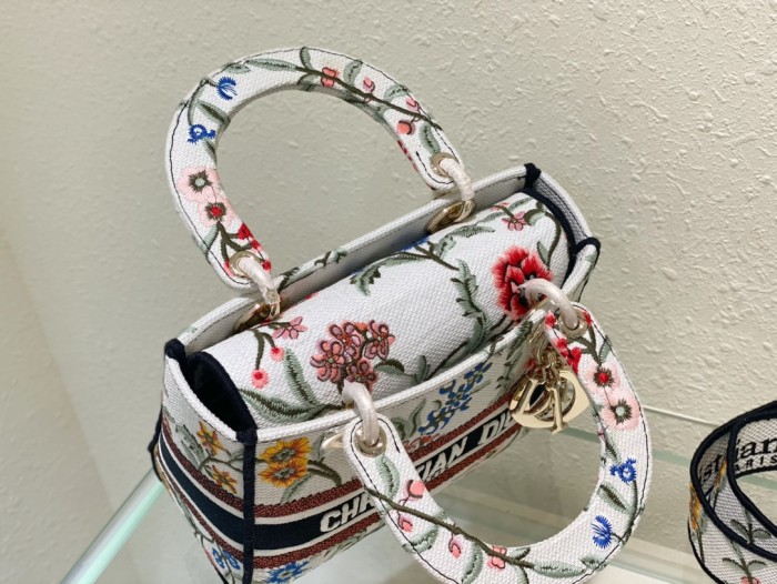 Handbag   Dior   6605  size  24 x 20 x 11  cm