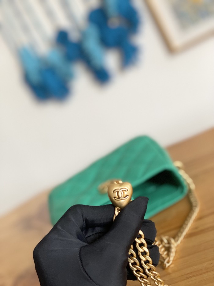 Handbag   Dior  size  16*20*8 cm