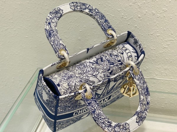 Handbag   Dior   6605  size  24 cm