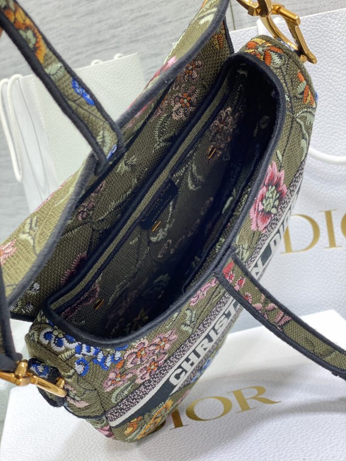 Handbag   Dior   size  25 cm