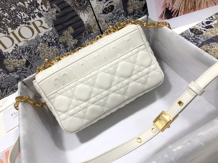 Handbag   Dior  M9241  size  20*12*7  cm