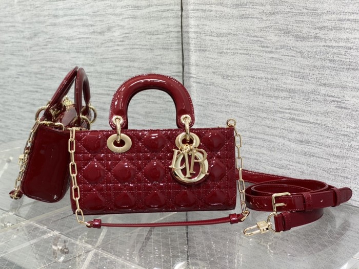Handbag   Dior   size  22*6*12 cm