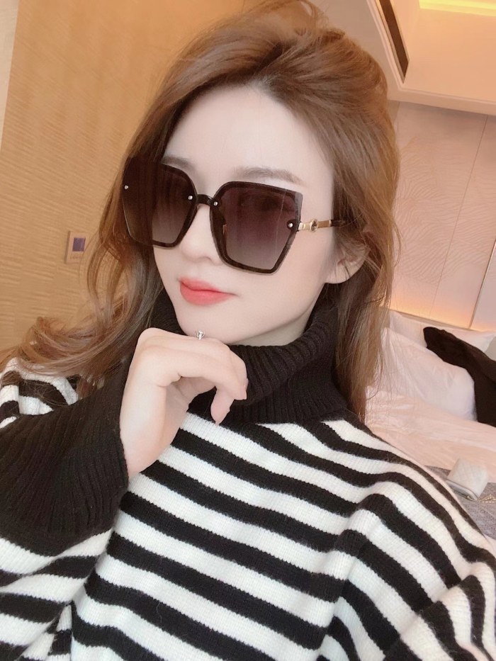 Sunglasses Gucci G2200