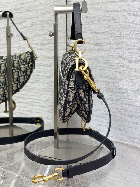 Handbag   Dior  3397  size  17×5×15 cm