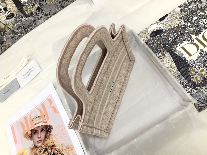  Handbag   Dior   S5475  size  22.5*24*8  cm