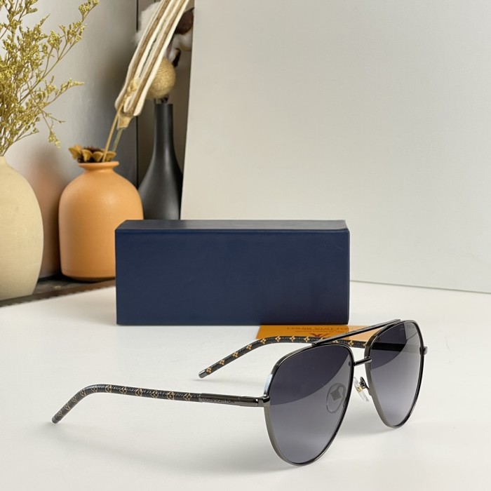 Sunglasses Louis Vuitton Z1797U Size：59 15-145