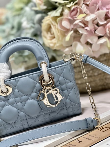 Handbag   Dior  9031  size  16*5.5*10 cm