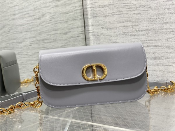 Handbag   Dior  size  22.5*6.5*12.5  cm