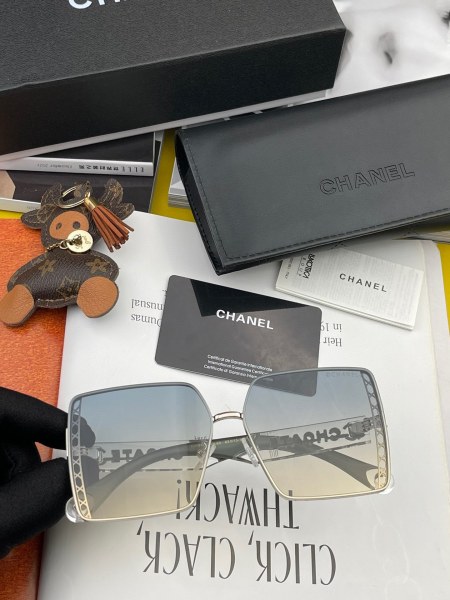 Sunglasses Chanel CH5191