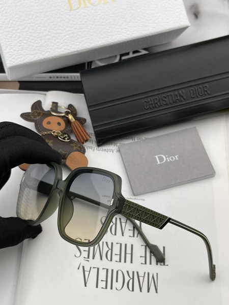 sunglasses Dior CD3220