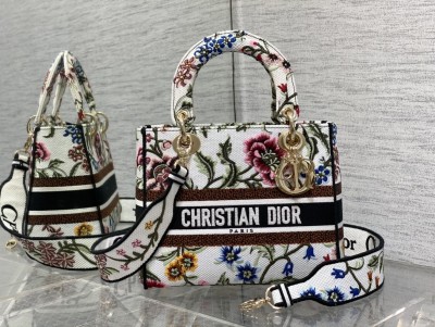 Handbag   Dior  size  24*11*20 cm