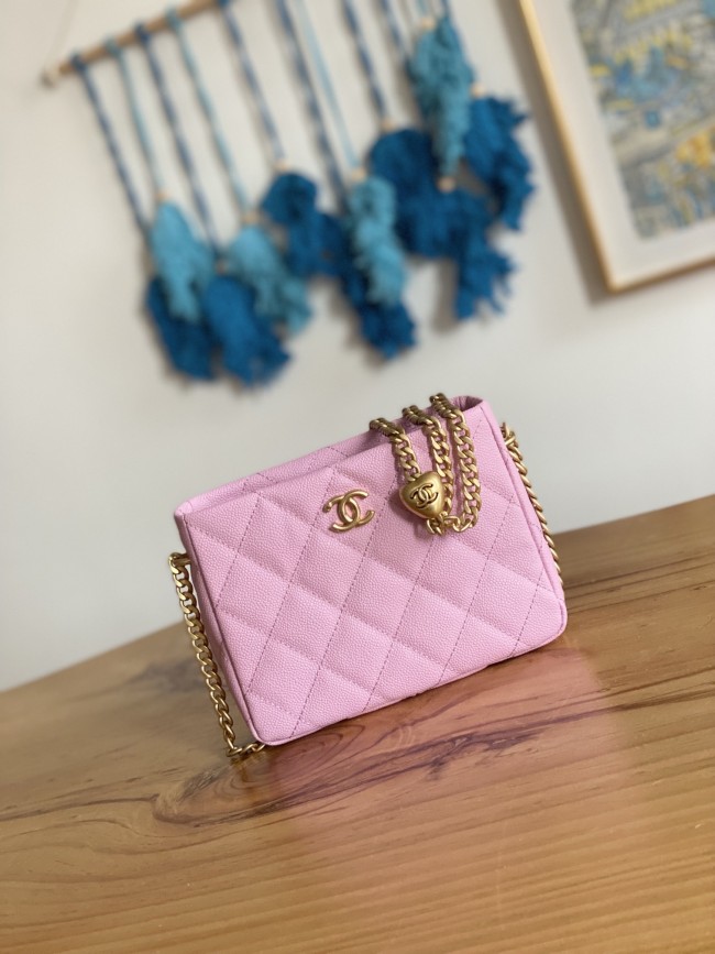 Handbag   Dior  size  16*20*8 cm