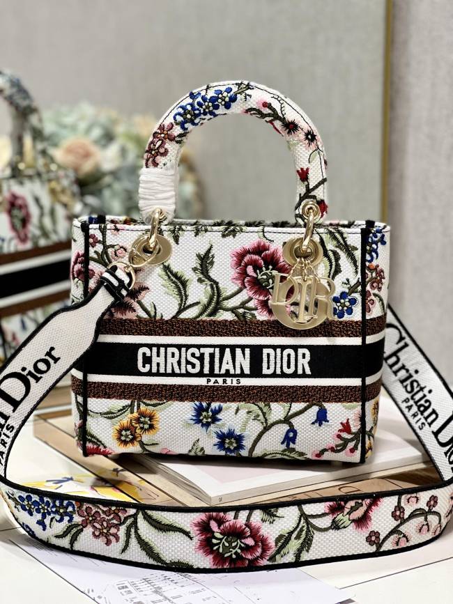 Handbag   Dior  9027  size  24*20*11  cm