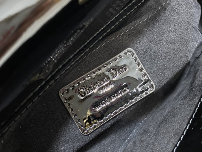 Handbag   Dior  size  22*6*12 cm