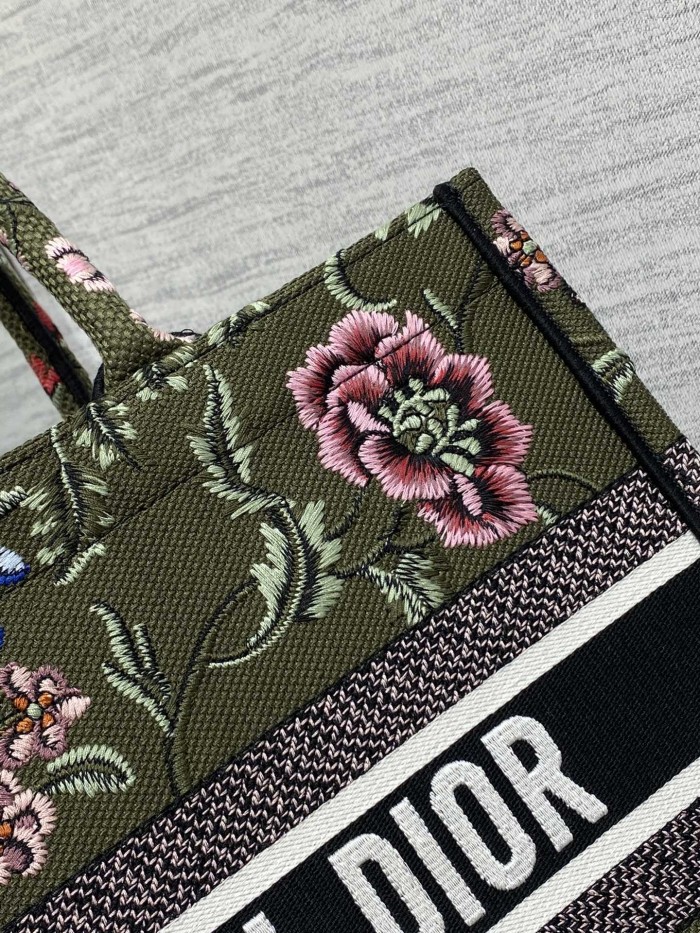  Handbag   Dior   size  36*18*28 cm