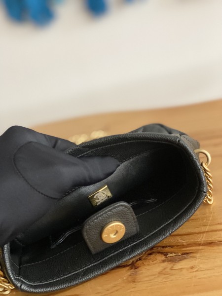 Handbag   Dior   size  16*20*8  cm