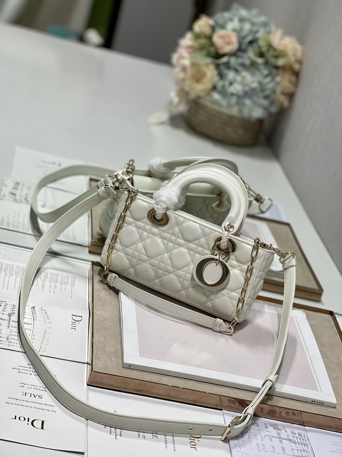 Handbag   Dior  9031  size  22.5×6×11.5 cm