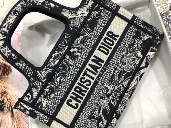  Handbag   Dior  S5475  size   22.5*24*8  cm